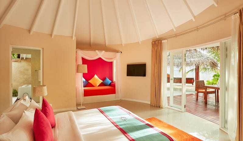 indian-ocean-holidays-maldives-sun-siyam-vilu-reef-maldives-deluxe-beach-villa
