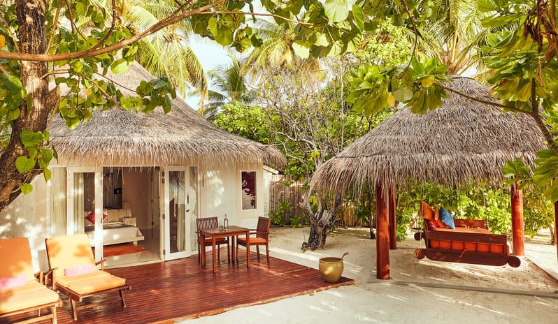 indian-ocean-holidays-maldives-sun-siyam-vilu-reef-maldives-deluxe-beach-villa