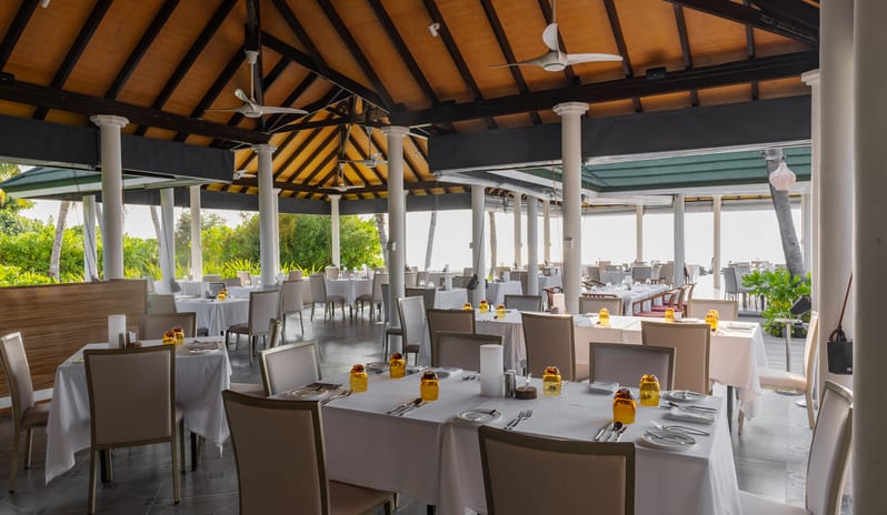 indian-ocean-holidays-maldives-siyam-world-maldives-the- wahoo-grill