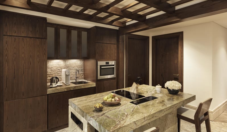 one-bedroom-apartment-kitchen