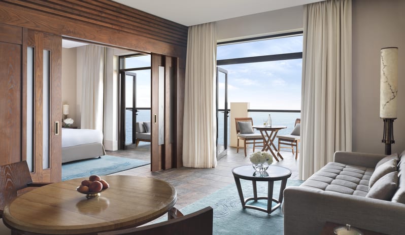 stp-1-bedroom-apartment-seaview-living-rm-0001-v2