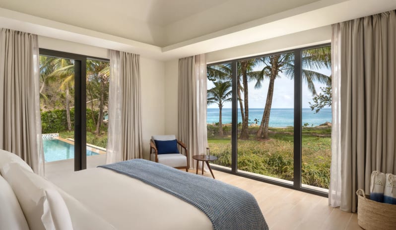 caribbean-holidays-grenada-six-senses-la-sagesse-grenada-oceanfront-pool-villa-bedroom