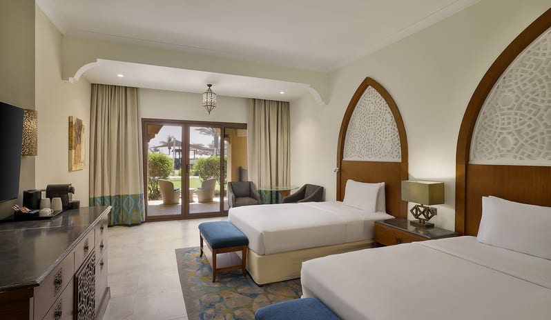 middle-east-holidays-ras-al-khaimah-doubletree-by-hilton-resort-spa-marjan-island-hotel-deluxe-room
