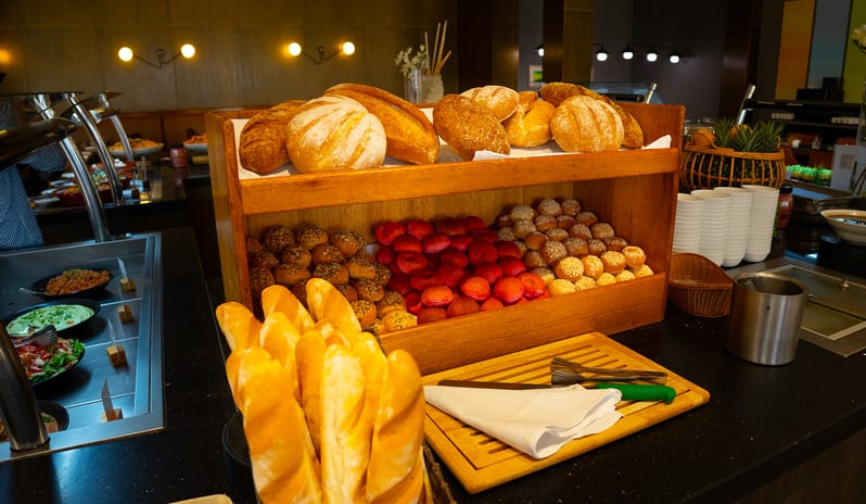 middle-east-holidays-ras-al-khaimah-doubletree-by-hilton-resort-spa-marjan-island-hotel-al-marjan