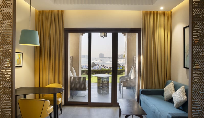middle-east-holidays-ras-al-khaimah-doubletree-by-hilton-resort-spa-marjan-island-hotel-bay-club-beach-room-with-beach-access
