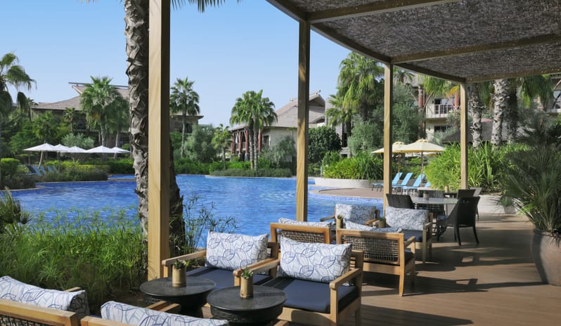 ari-pool-side-restaurant