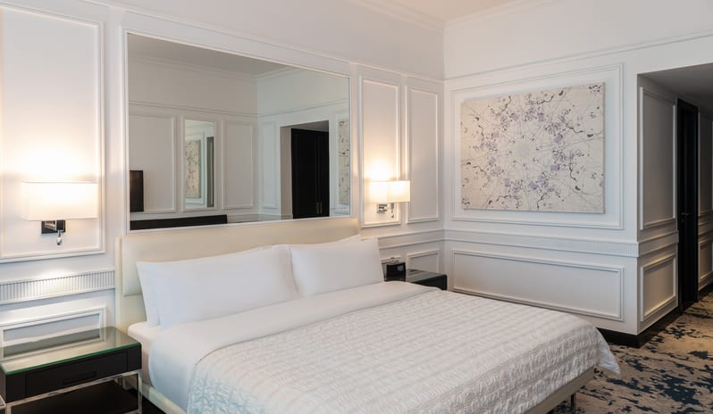 middle-east-holidays-dubai-le-meridien-mina-seyahi-beach-resort-waterpark-hotel-deluxe-sea-view-room