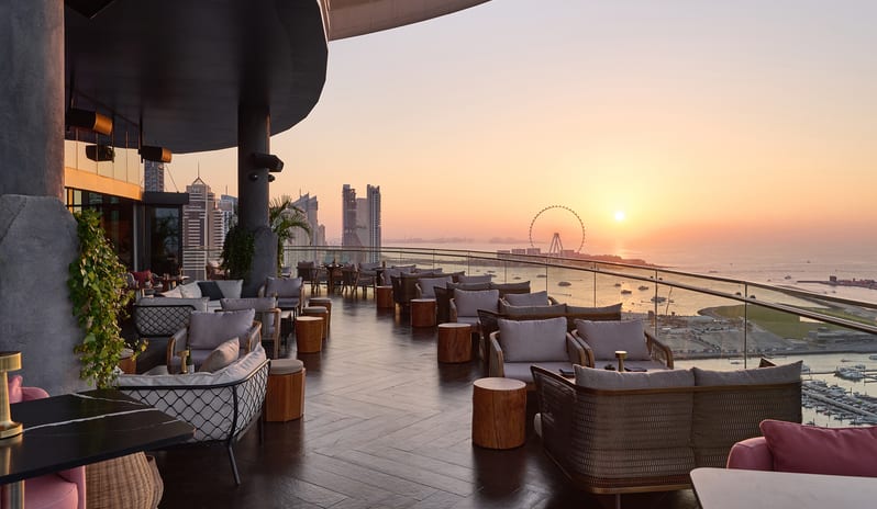 middle-east-holidays-dubai-w-dubai-mina-seyahi-attiko