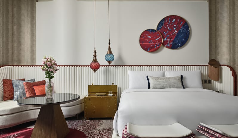 middle-east-holidays-dubai-w-dubai-mina-seyahi-spectacular-corner-room