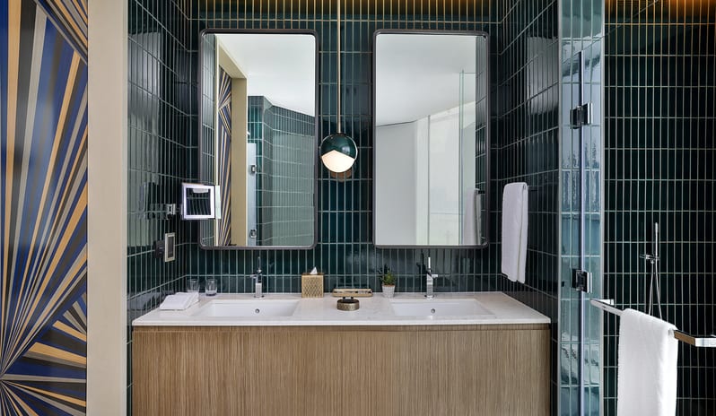 middle-east-holidays-dubai-w-dubai-mina-seyahi-fantastic-corner-room