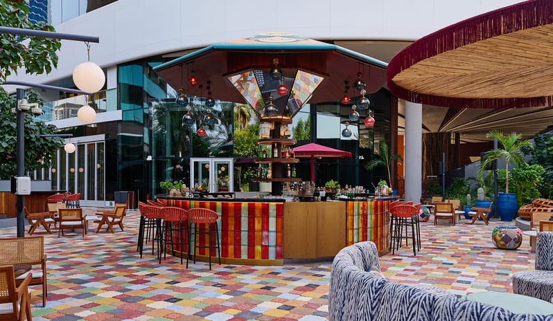 middle-east-holidays-dubai-w-dubai-mina-seyahi-farrago-bar-and-lounge