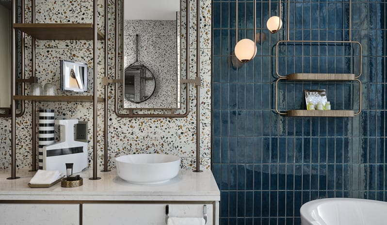 middle-east-holidays-dubai-w-dubai-mina-seyahi-spectacular-wow-suite