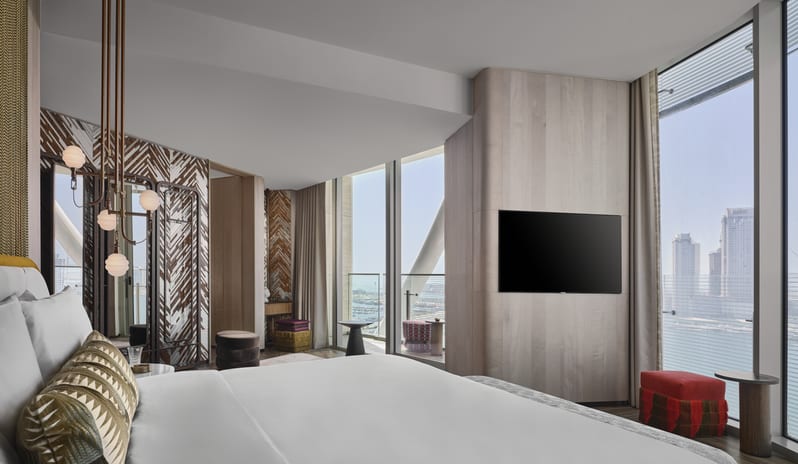 middle-east-holidays-dubai-w-dubai-mina-seyahi-spectacular-wow-suite