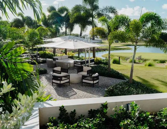 caribbean-holidays-barbados-apes-hill-the-20th-hole
