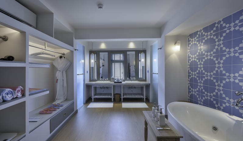 indian-ocean-holidays-maldives-cora-cora-maldives-lagoon-duplex-lagoon-pool- villa