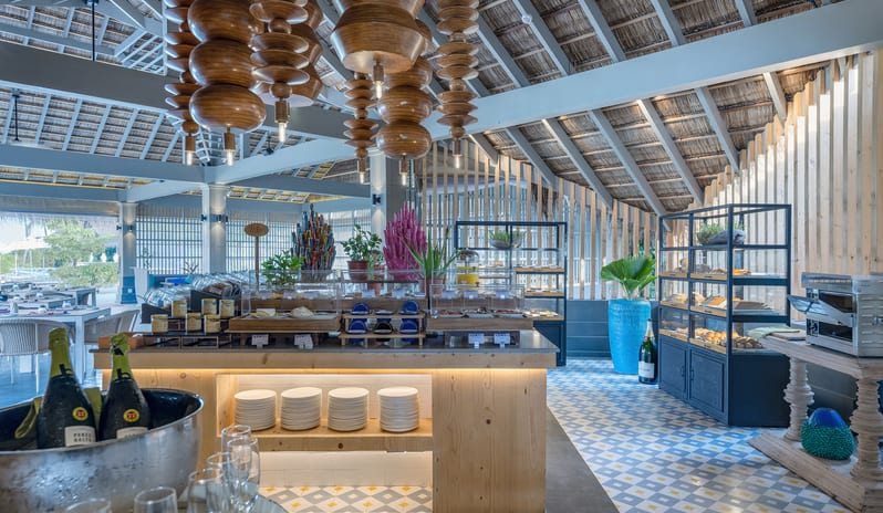 Indian-ocean-holidays-maldives-cora-cora-maldives-tazäa