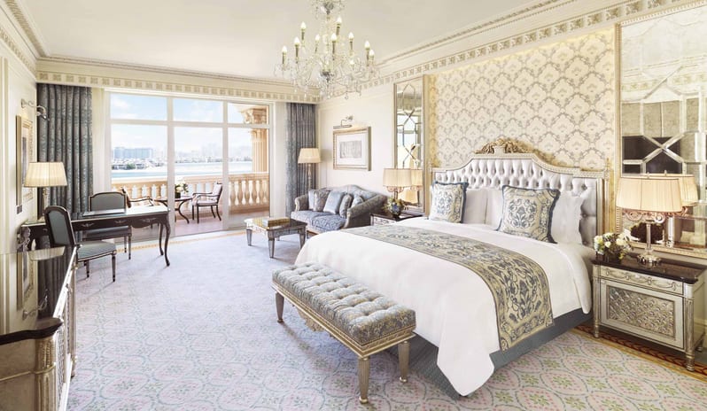 middle-east-holidays-dubai-raffles-the-palm-dubai-raffles- club-palm