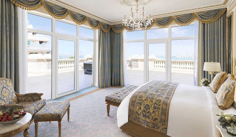 middle-east-holidays-dubai-raffles-the-palm-dubai-premium- club-terrace