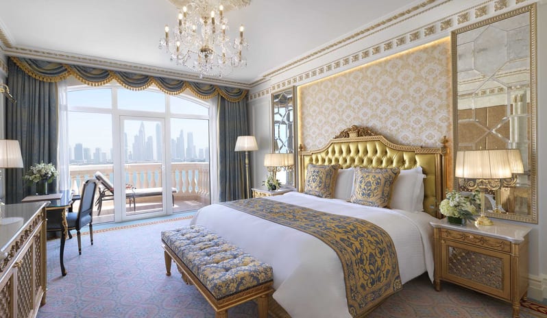 middle-east-holidays-dubai-raffles-the-palm-dubai-signature- suite-palm