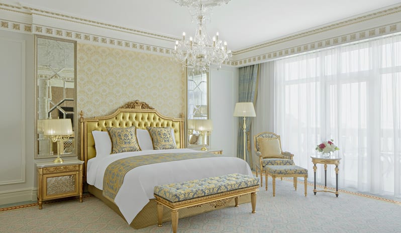 middle-east-holidays-dubai-raffles-the-palm-dubai-signature- suite-palm