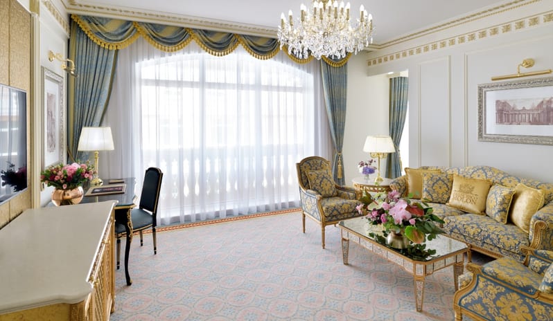 middle-east-holidays-dubai-raffles-the-palm-dubai-signature- suite-palm