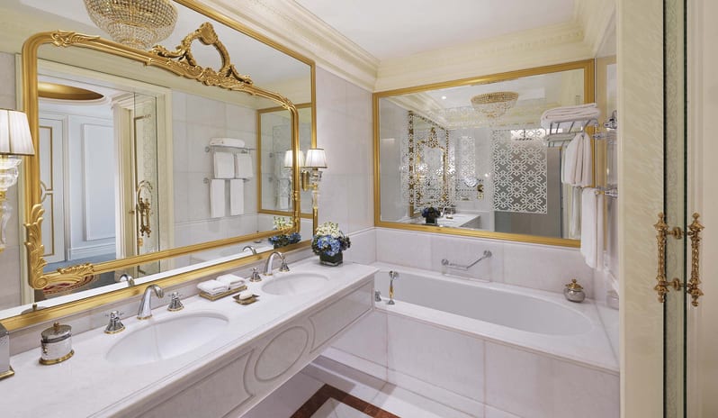 middle-east-holidays-dubai-raffles-the-palm-dubai-raffles- club-palm