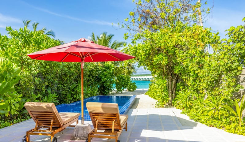 indian-ocean-holidays-maldives-siyam-world-maldives-pool -beach-villa