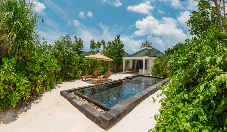 indian-ocean-holidays-maldives-siyam-world-maldives-beach- suite-with-pool