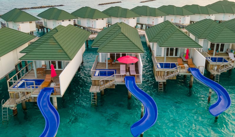 indian-ocean-holidays-maldives-siyam-world-maldives-water- villa-with-pool-and-slide