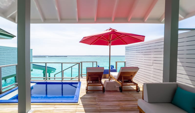 indian-ocean-holidays-maldives-siyam-world-maldives-water- villa-with-pool-and-slide
