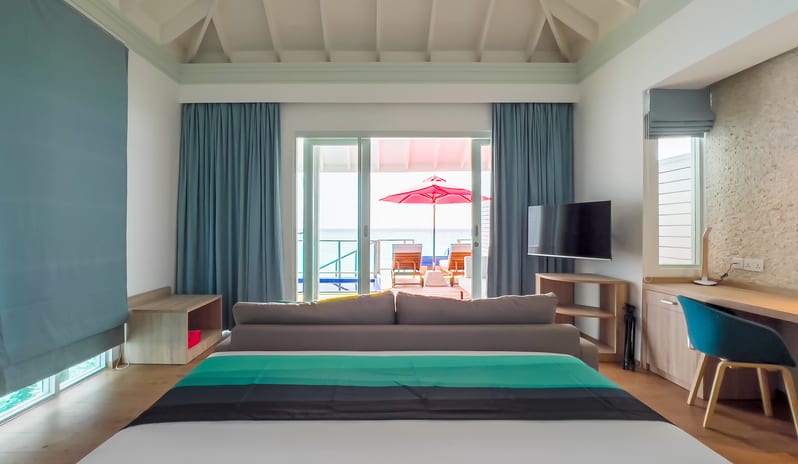 indian-ocean-holidays-maldives-siyam-world-maldives-water- villa-with-pool-and-slide