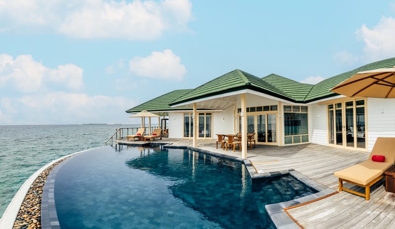 indian-ocean-holidays-maldives-siyam-world-maldives-two -bedroom-grand-water-pavilion-with-slide