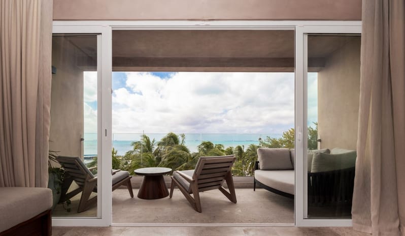 indian-ocean-holidays-maldives-siyam-world-maldives-junior- suite-1-king-bed-ocean-front