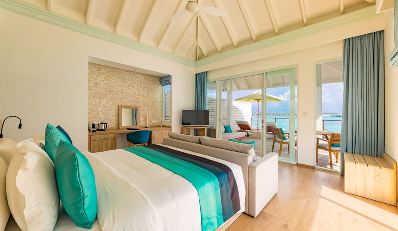 indian-ocean-holidays-maldives-siyam-world-maldives-three- bedroom-lagoon-villa-with-pool-and-slide