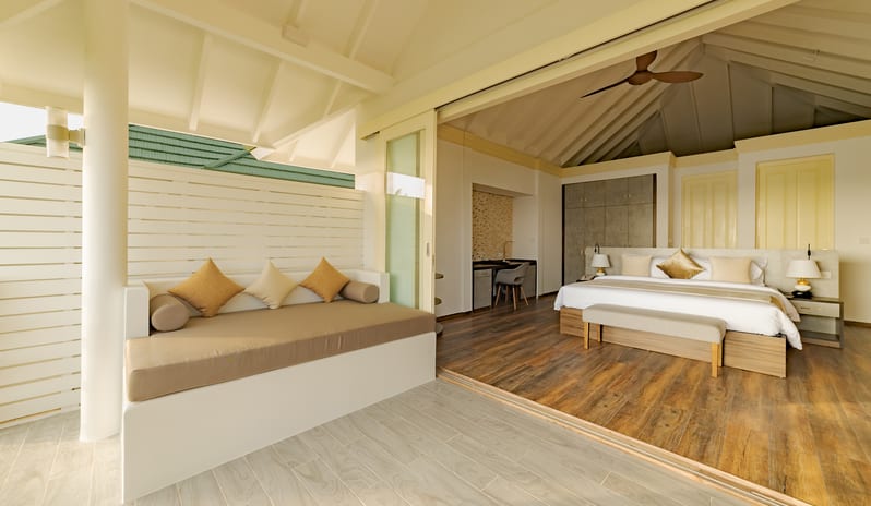 indian-ocean-holidays-maldives-siyam-world-maldives-two- storey-pool-beach-residence