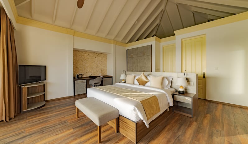 indian-ocean-holidays-maldives-siyam-world-maldives-two- storey-pool-beach-residence