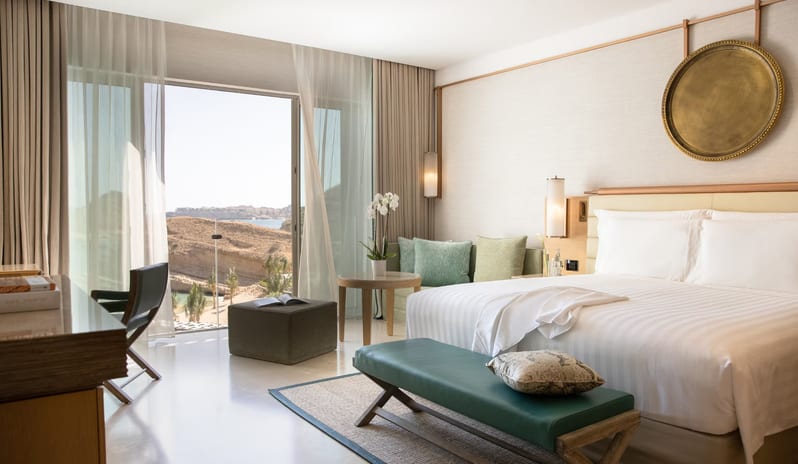 middle-east-holidays-oman-jumeirah-muscat-bay-resort-deluxe-room