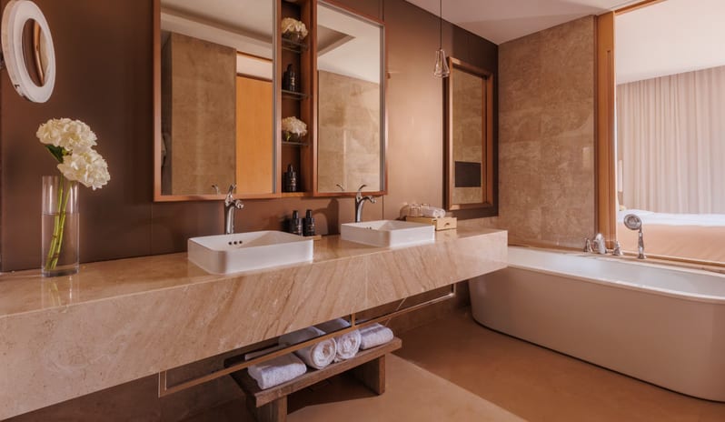 middle-east-holidays-oman-jumeirah-muscat-bay-panoramic-two-bedroom-suite