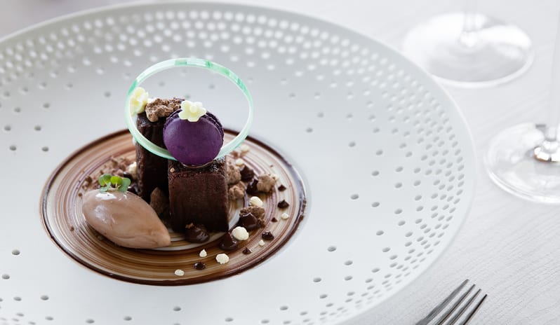 indian-ocean-holidays-maldives-baros-hotel-the-lighthouse-restaurant