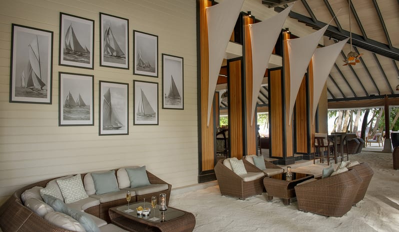 indian-ocean-holidays-maldives-baros-hotel-sails