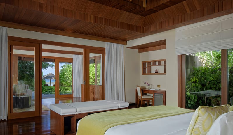 indian-ocean-holidays-maldives-baros-hotel-baros-suite