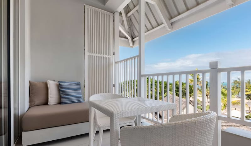 indian-ocean-holidays-mauritius-radisson-blu-azuri-resort-spa-hotel-premium-ocean- room