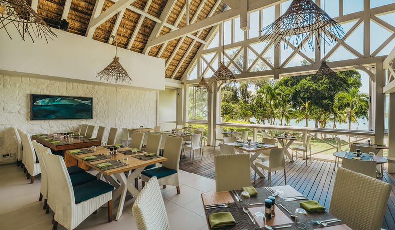 Indian-ocean-holidays-mauritius-radisson-blu-azuri-resort-spa-hotel-le-comptoir