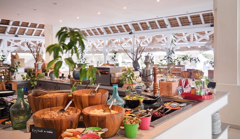 Indian-ocean-holidays-mauritius-radisson-blu-azuri-resort-spa-hotel-le-comptoir