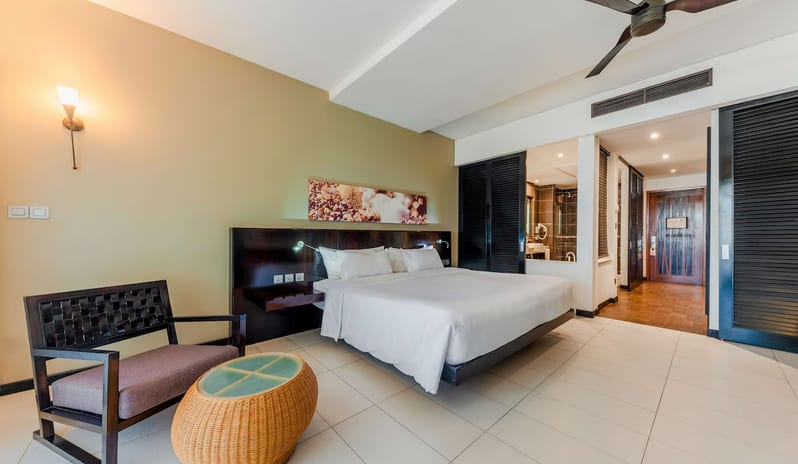 indian-ocean-holidays-mauritius-crystals-beach-resort-belle-mare-a-member-of-radisson-individuals-premium-ocean-room