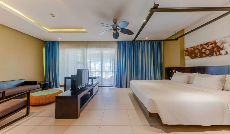 indian-ocean-holidays-mauritius-crystals-beach-resort-belle-mare-a-member-of-radisson-individuals-junior-suite