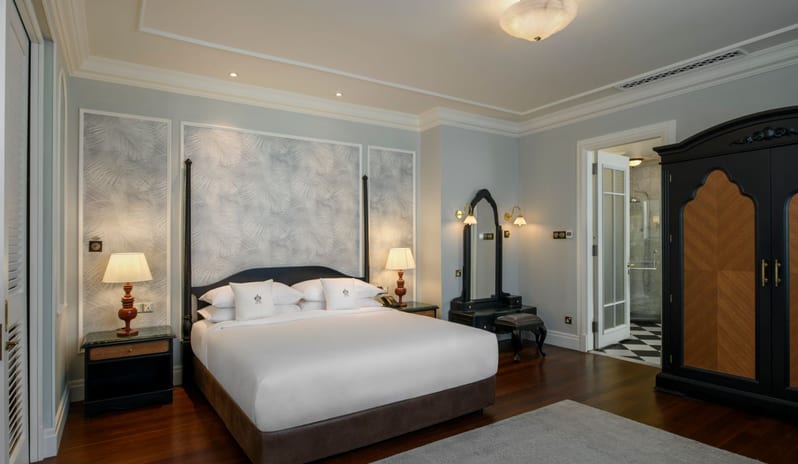 asia-holidays-malaysia-penang-eastern-oriental-hotel-george-town-suite