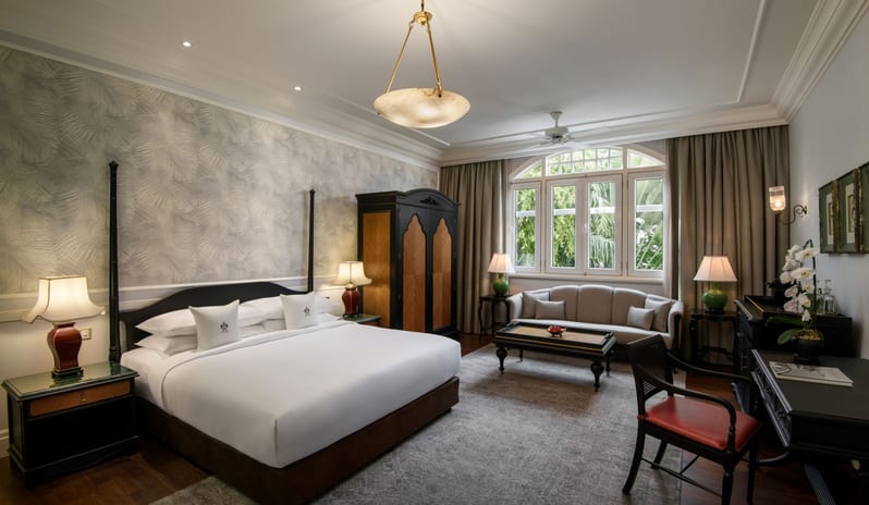 asia-holidays-malaysia-penang-eastern-oriental-hotel-superior-suite