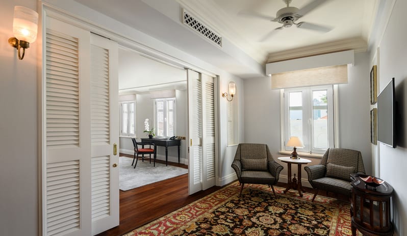 asia-holidays-malaysia-penang-eastern-oriental-hotel-superior-suite