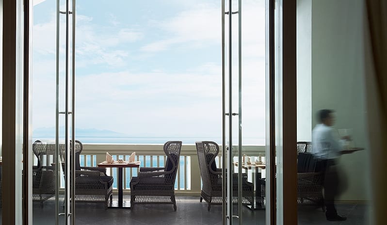 asia-holidays-malaysia-penang-eastern-oriental-hotel-planters-lounge